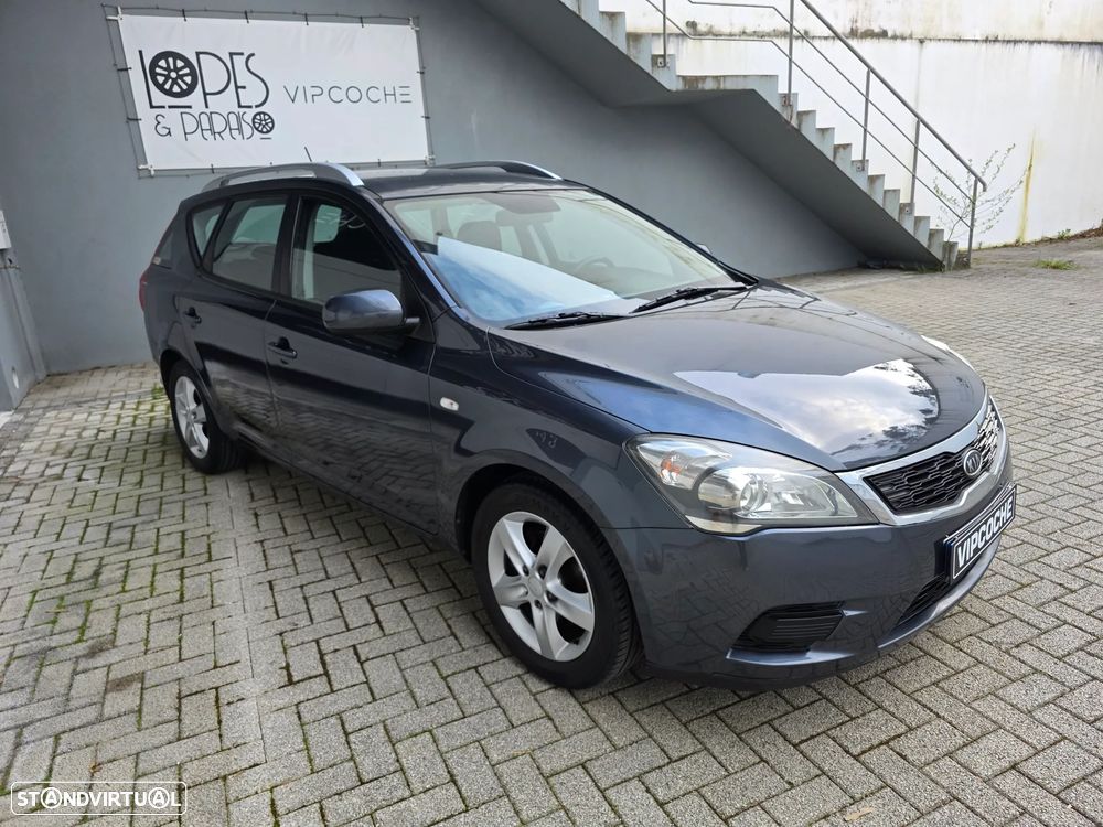 Kia Ceed SW 1.4 CVVT LX ISG - 13