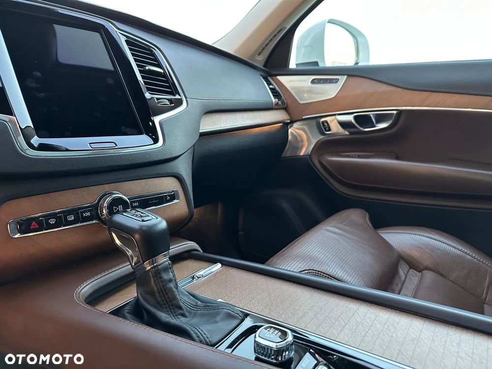 Volvo XC 90 T6 AWD Geartronic Inscription - 18