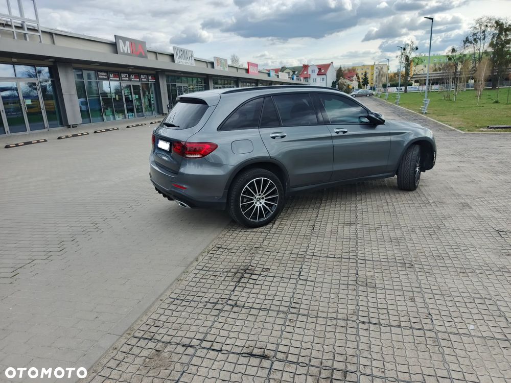 Mercedes-Benz GLC - 9