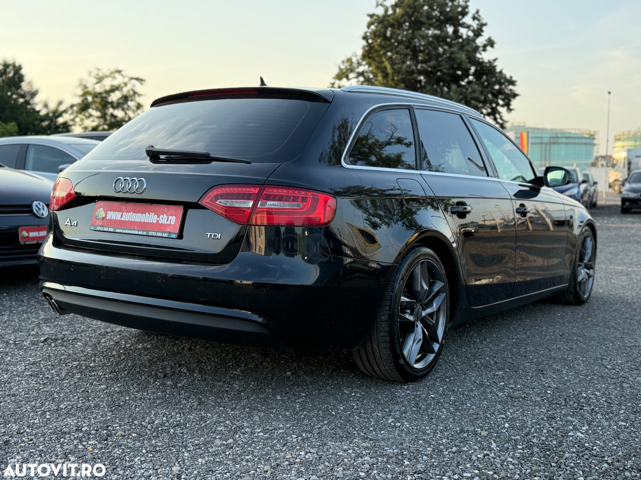 Audi A4 Avant 2.0 TDI DPF multitronic S line Sportpaket - 4