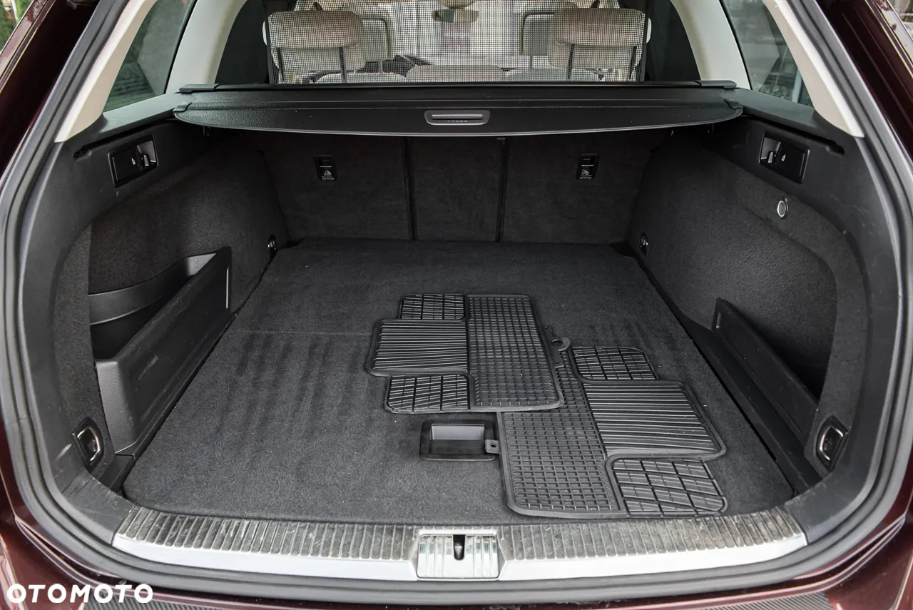 Volkswagen Passat Variant 1.8 TSI (BlueMotion Technology) DSG Highline - 31