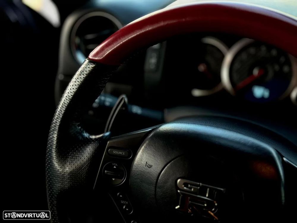 Nissan GT-R 3.8 V6 Black Edition - 15