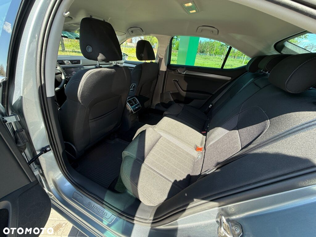Skoda Superb 2.0 TDI 4x4 Style DSG - 20