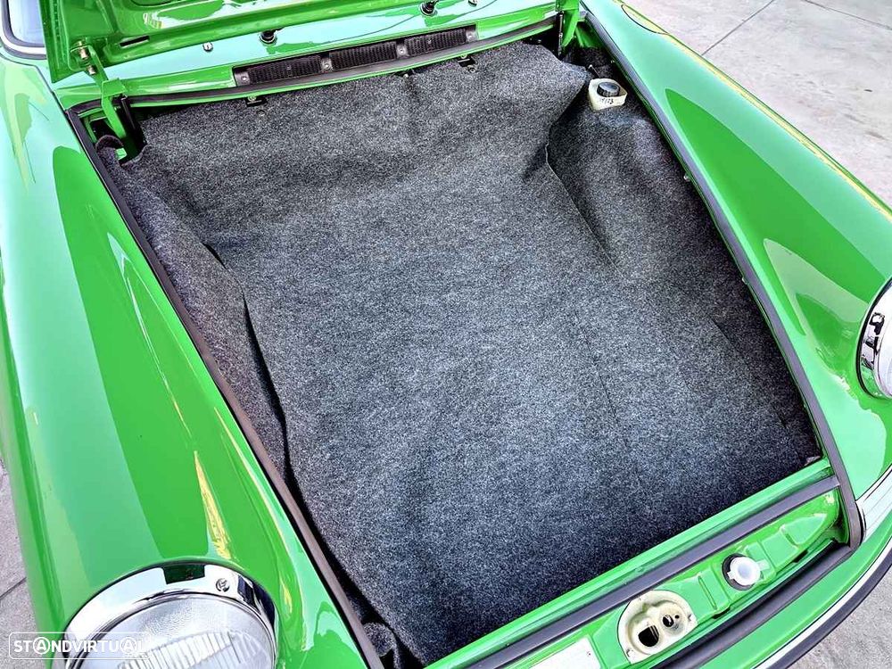 Porsche 911 (991) - 35