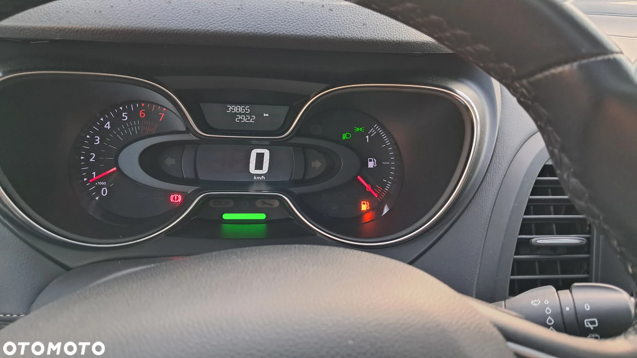 Renault Captur ENERGY TCe 120 Initiale Paris - 8