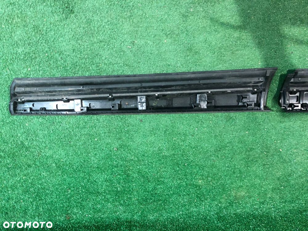 HONDA HR-V 21- LISTWY DRZWI LEWA STRONA KOMPLET NR.226 - 5