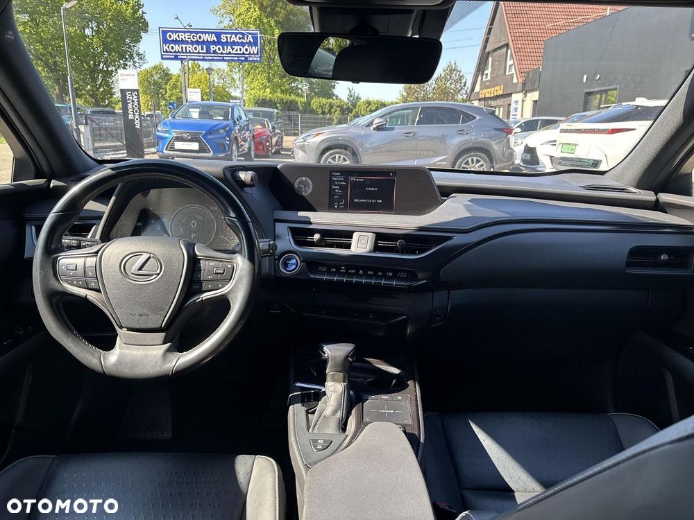 Lexus UX 250h GPF F Impression 2WD - 10