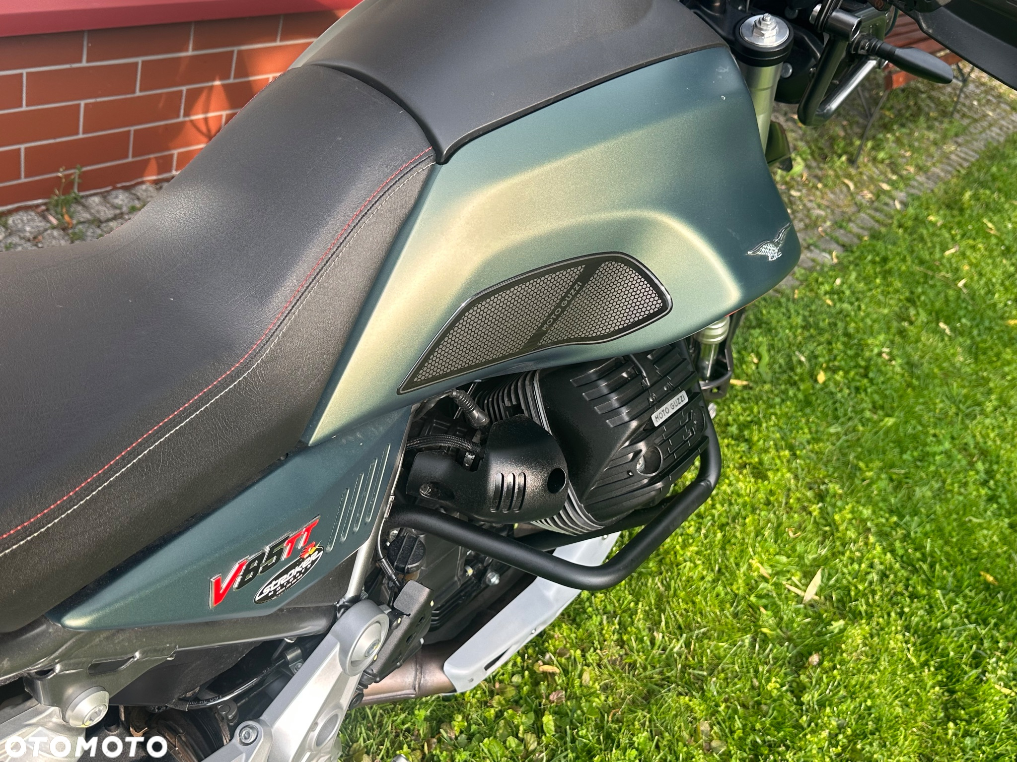Moto Guzzi V85 - 33