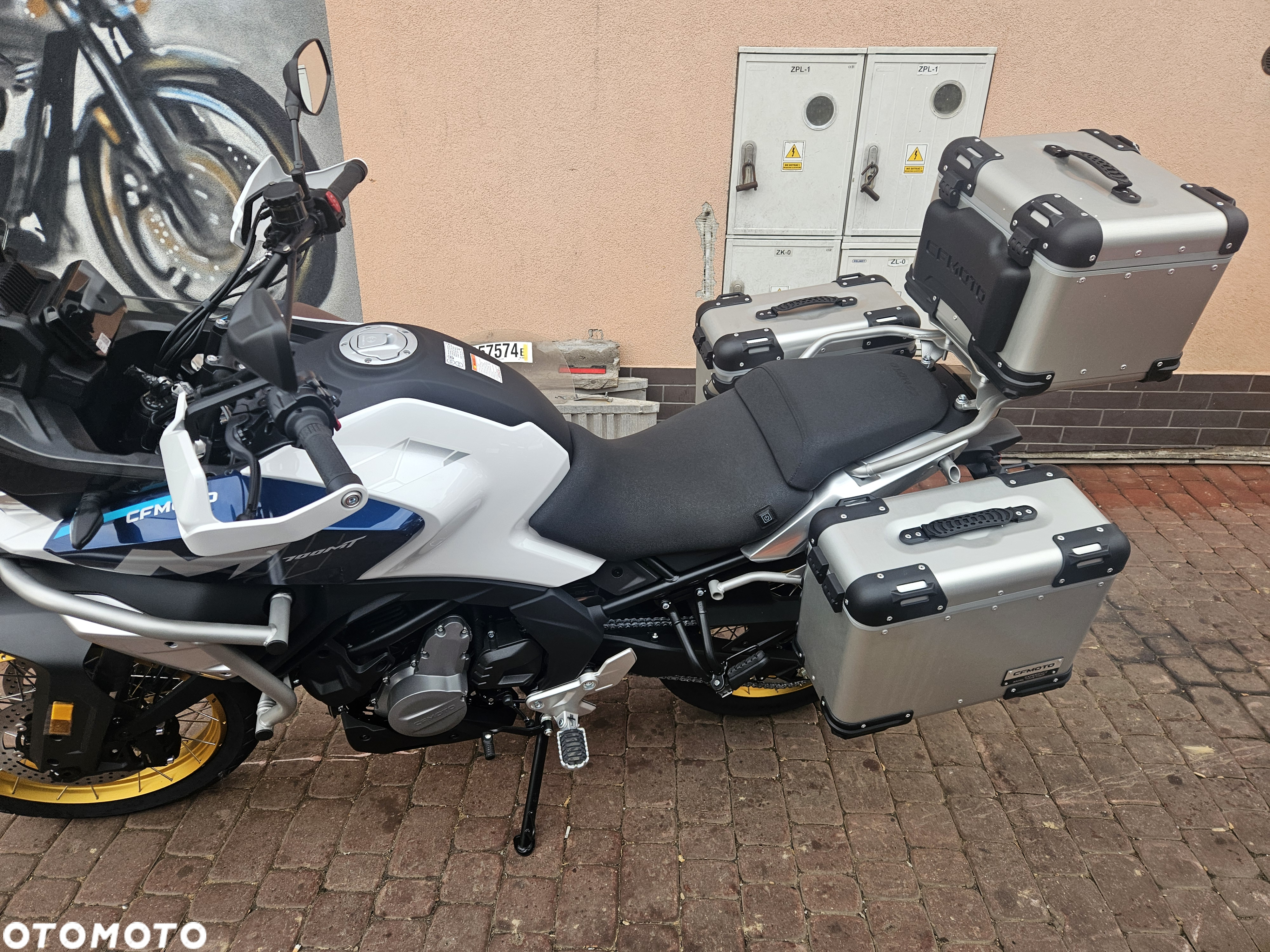 CFMoto MT - 21