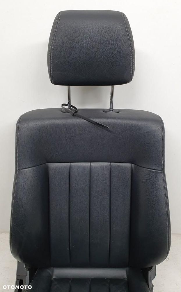 FOTEL PRAWY PRZEDNI PRZÓD PASAŻERA SKÓRA GRZANY MERCEDES W212 EUROPA - 3