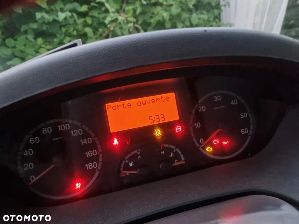 Fiat DUCATO III MAXI 2.3 JTD 120 VAN LIFE "LE FOURGON MILLENIUM" - 9