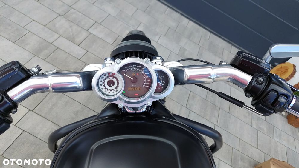 Harley-Davidson V-Rod Muscle - 14