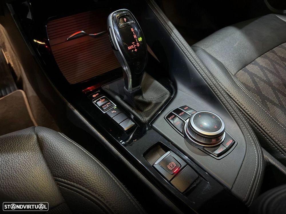 BMW X1 16 d sDrive xLine Auto - 29