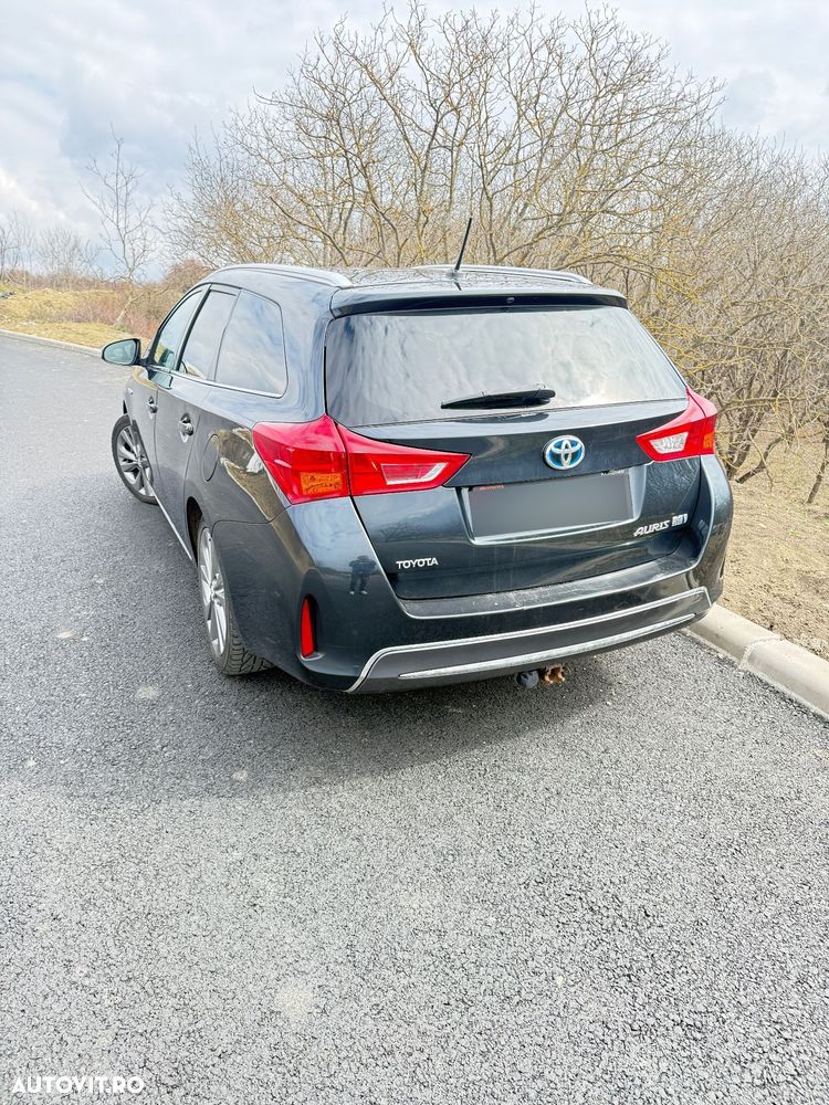 Toyota Auris - 2