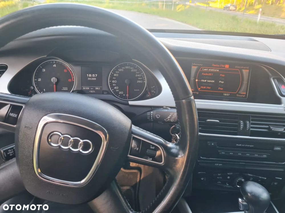 Audi A4 Avant 2.0 TDI Multitronic - 9