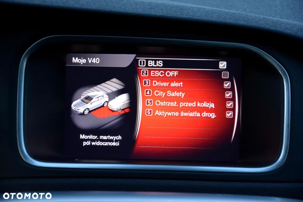 Volvo V40 Cross Country D3 Geartronic Momentum - 30