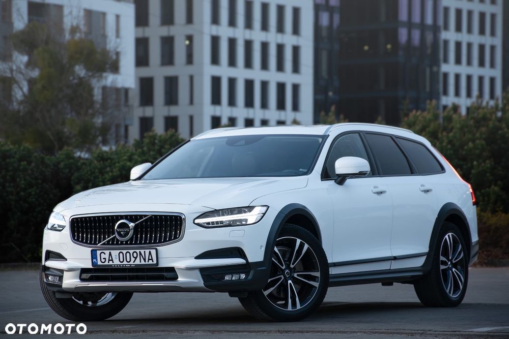 Volvo V90 Cross Country D5 AWD Pro - 3