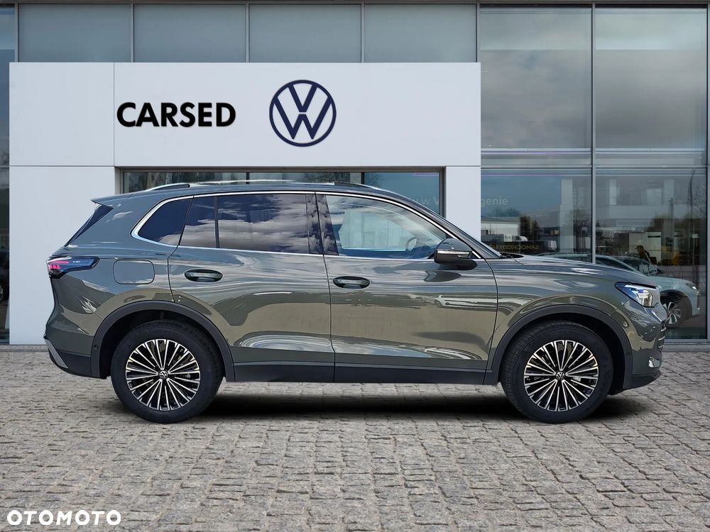 Volkswagen Tiguan - 9