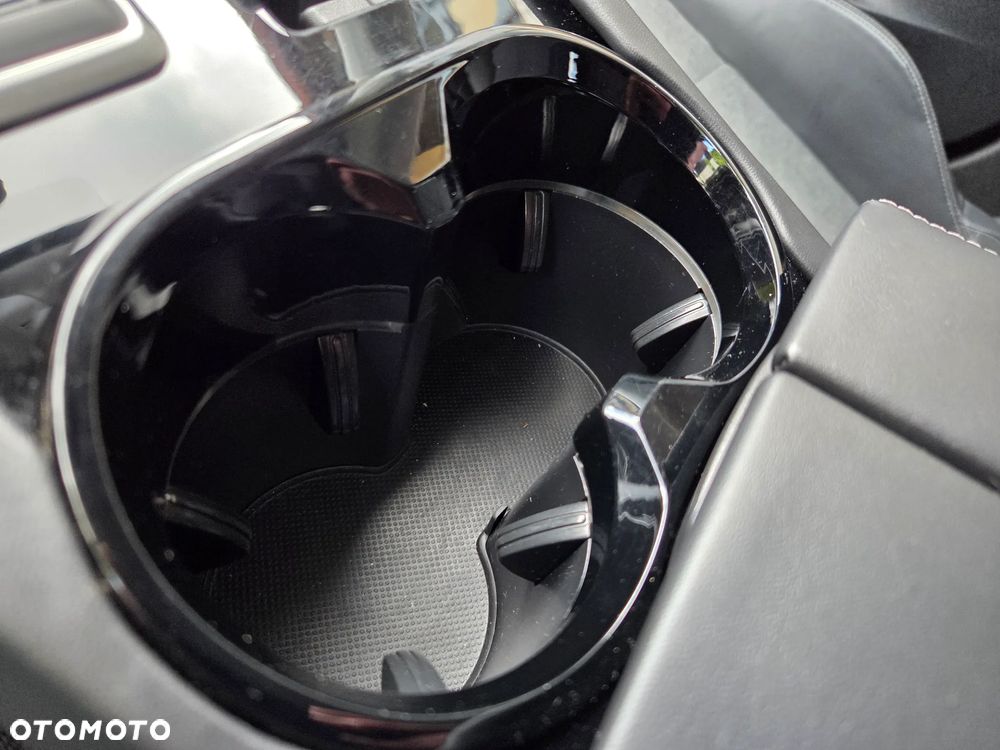 Peugeot 508 BlueHDi 130 EAT8 Allure - 32