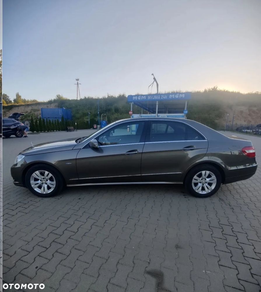 Mercedes-Benz Klasa E 250 CDI DPF BlueEFFICIENCY Automatik Elegance - 2