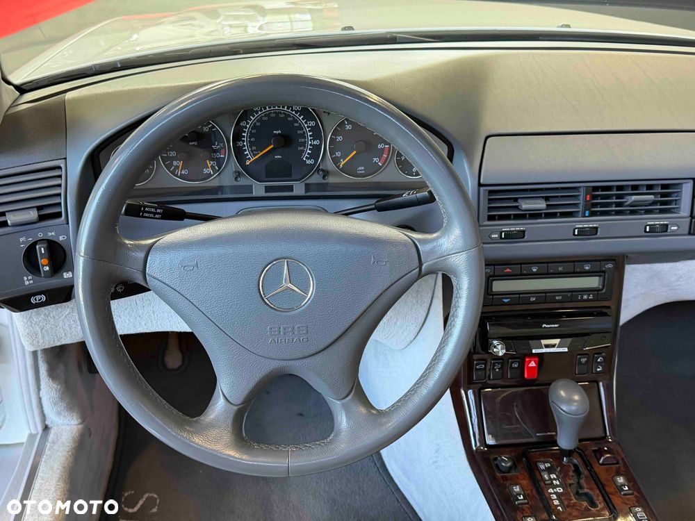 Mercedes-Benz SL 500 7G-TRONIC - 17