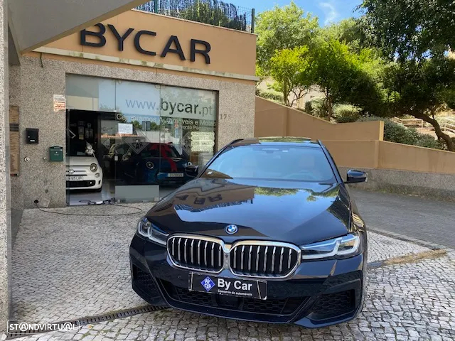 BMW 530 e Pack Desportivo M - 3