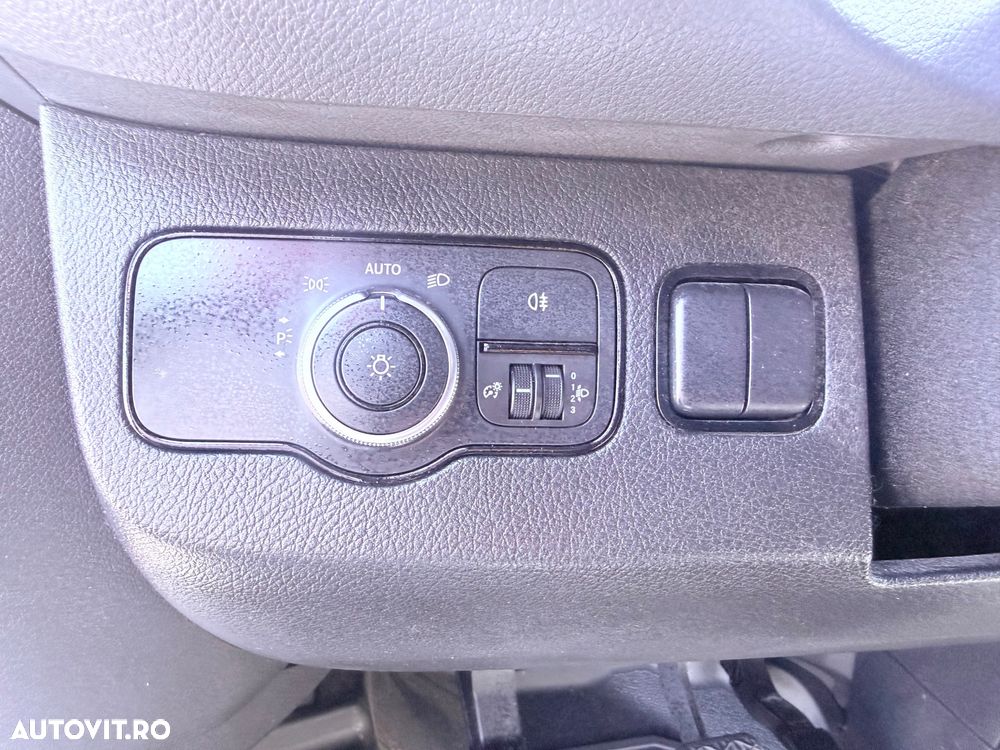 Mercedes-Benz Sprinter - 22