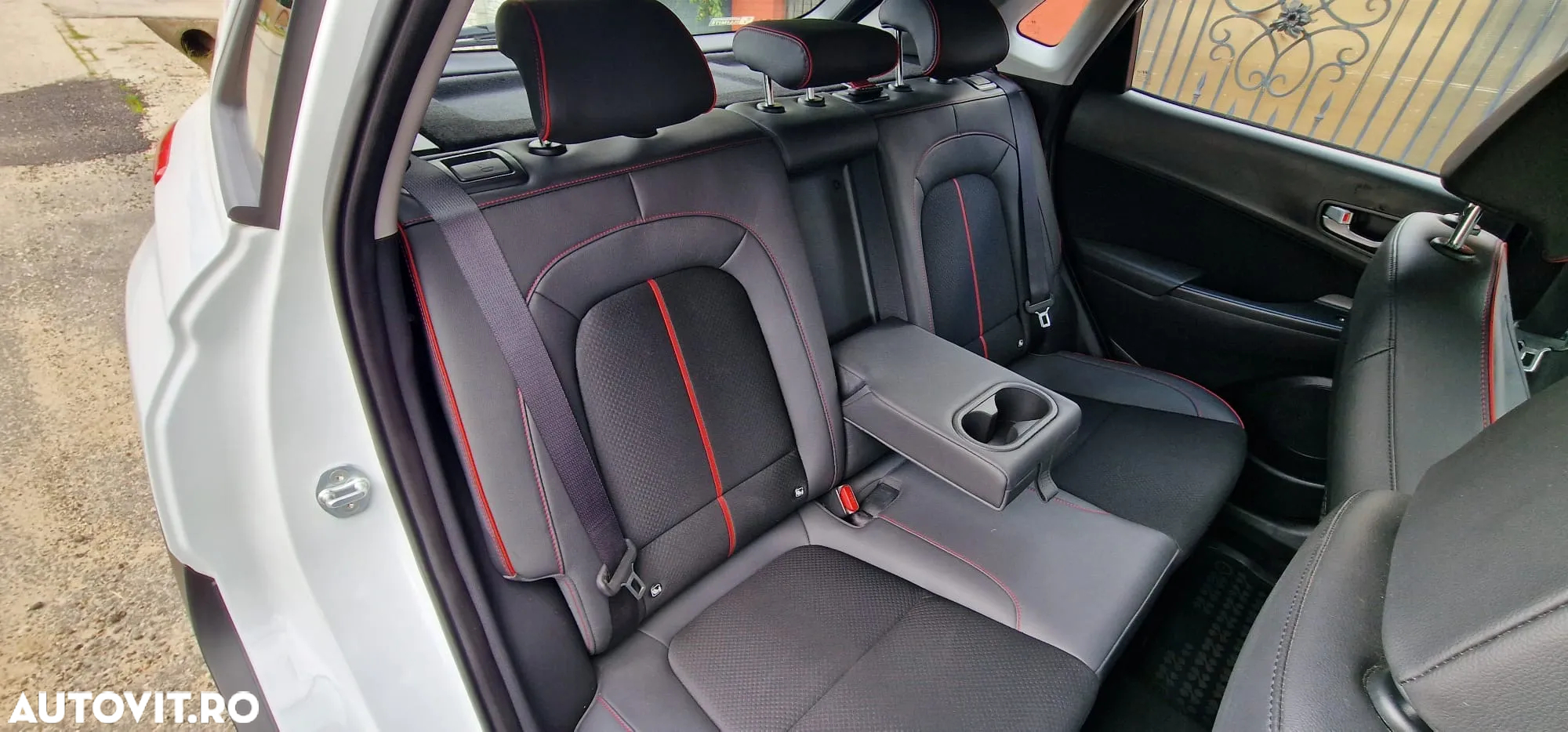 Hyundai KONA 1.6 CRDi DCT Premium - 28