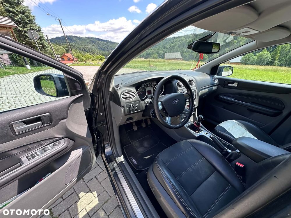 Ford Focus 1.6 Ti-VCT Titanium - 12