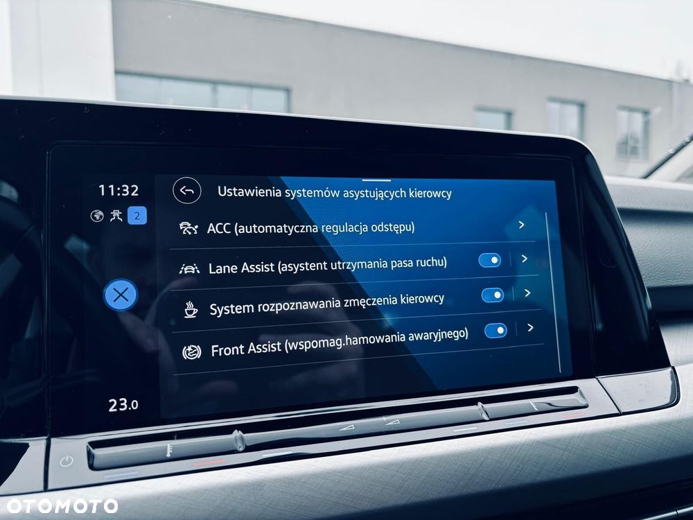 Volkswagen Golf - 28