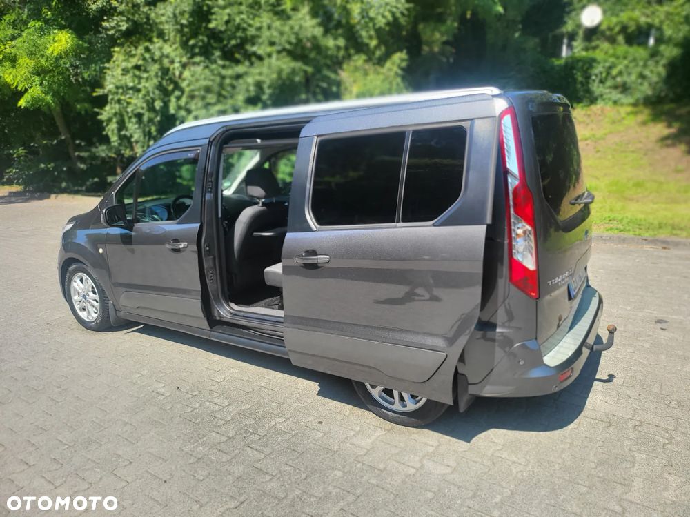 Ford Tourneo Connect Grand - 34