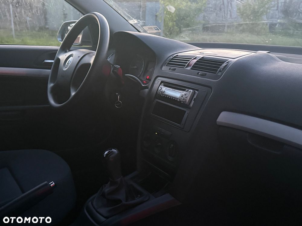 Skoda Octavia 1.6 Style - 23