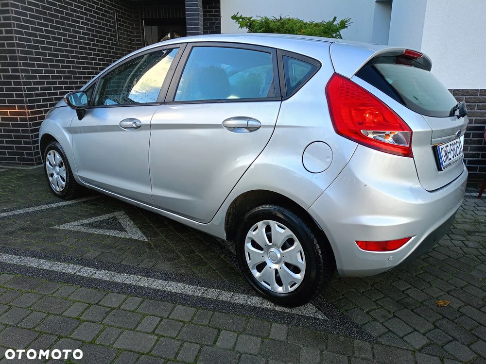 Ford Fiesta 1.25 Ambiente - 6
