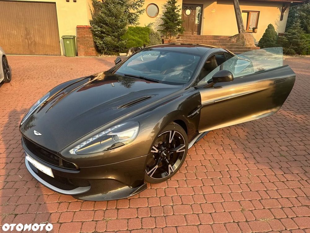 Aston Martin Vanquish - 7