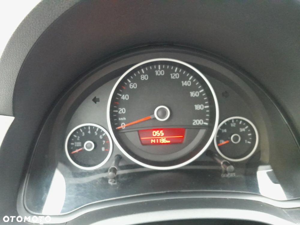 Volkswagen up! black - 13