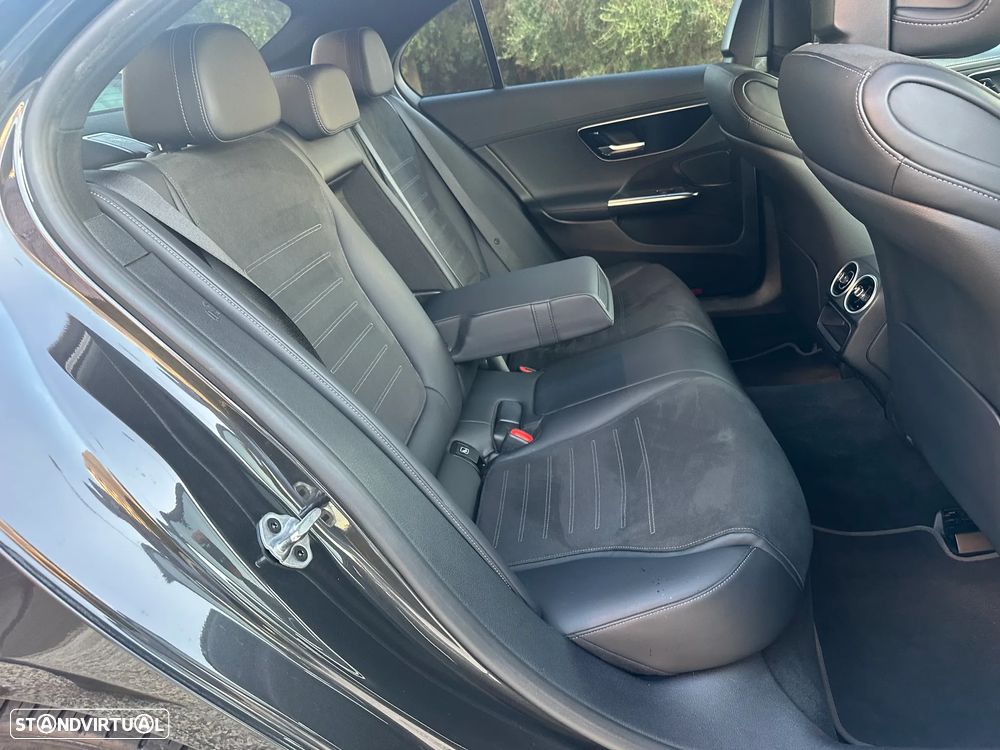 Mercedes-Benz C 300 d AMG Line - 11