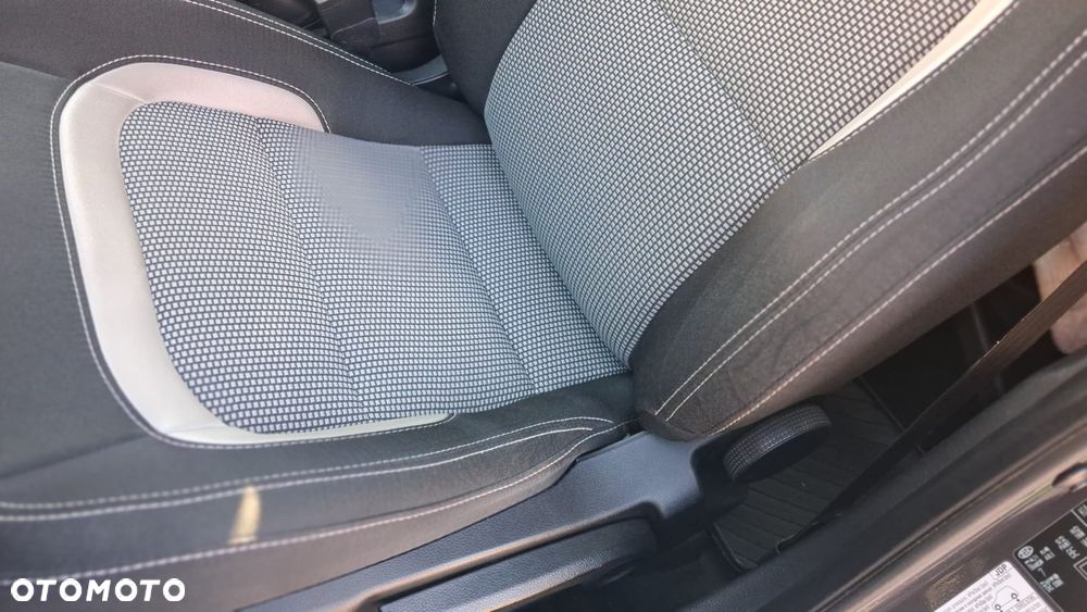 Kia Ceed 1.6 CRDi L Business Line - 10