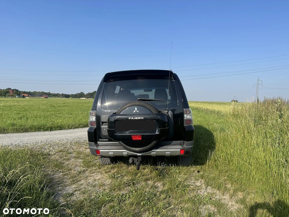 Mitsubishi Pajero 3.2 DID Instyle - 12