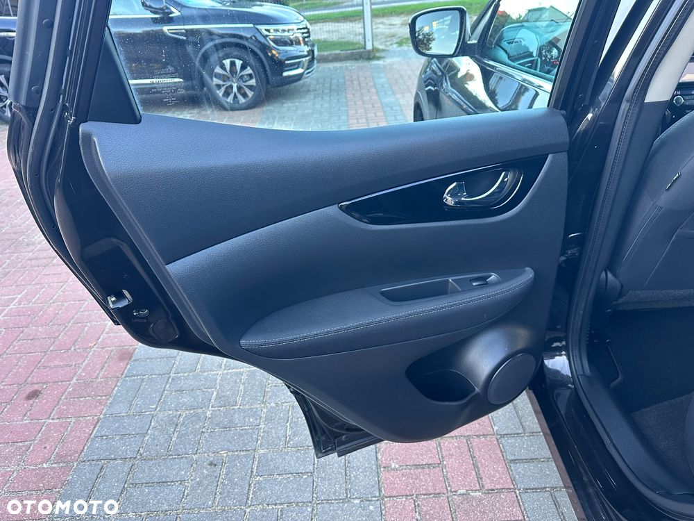 Nissan Qashqai 1.2 DIG-T N-Connecta EU6 - 21