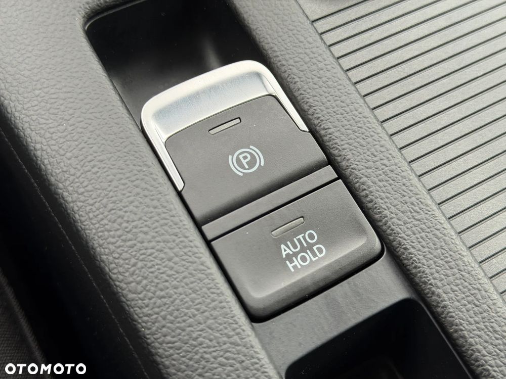 Volkswagen Passat 2.0 TDI EVO Elegance - 21