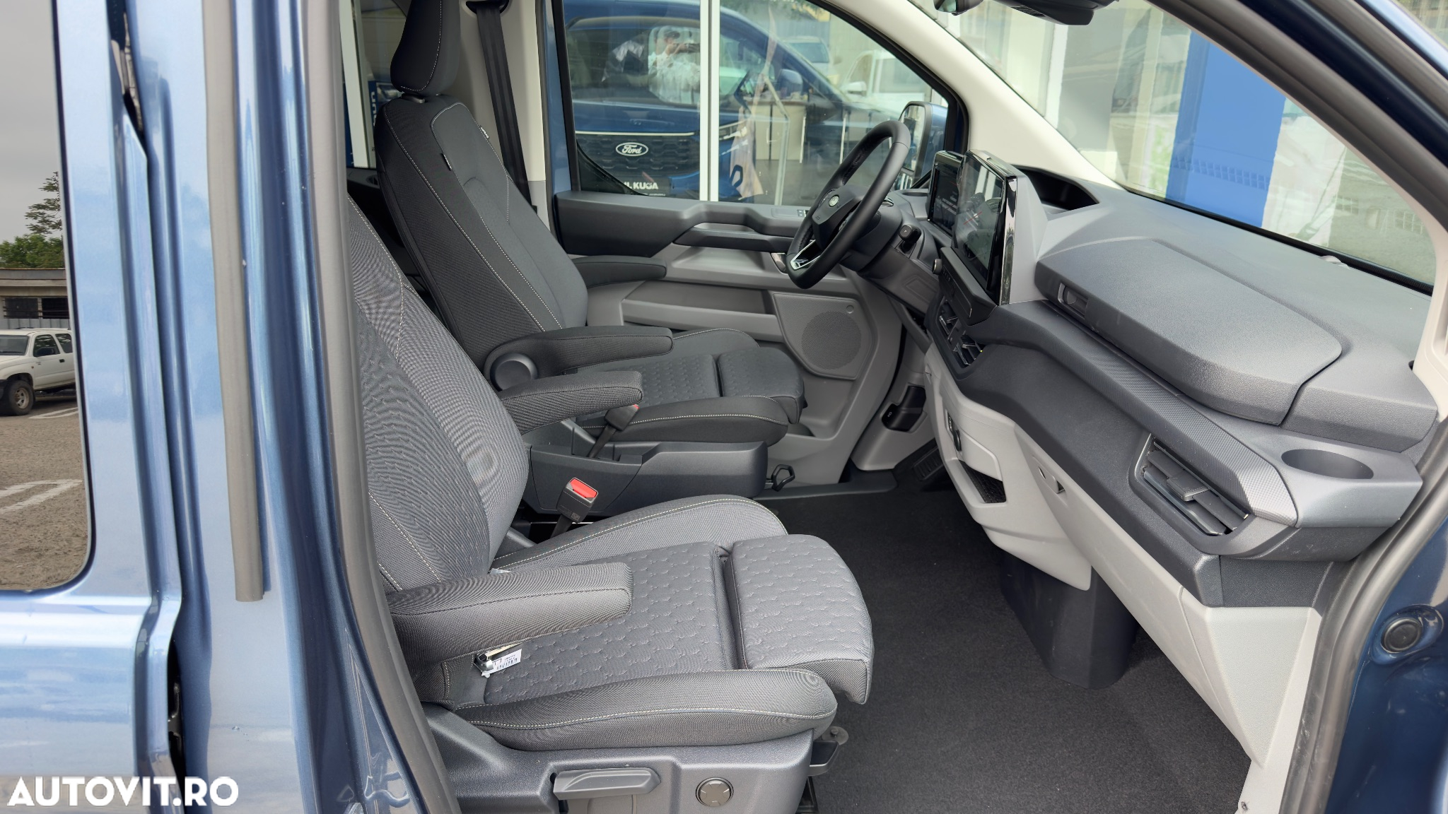 Ford Transit Custom Shuttle Bus 320 2.0 EcoBlue 170 CP L2H1 Titanium Aut. - 21