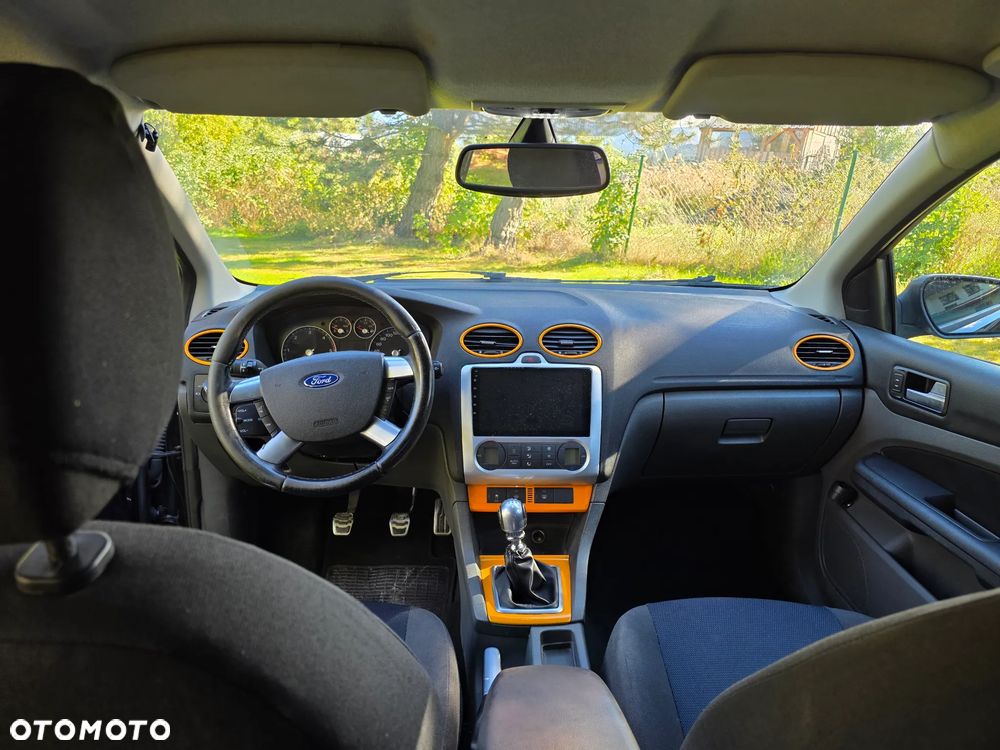 Ford Focus 2.0 TDCi Sport - 12