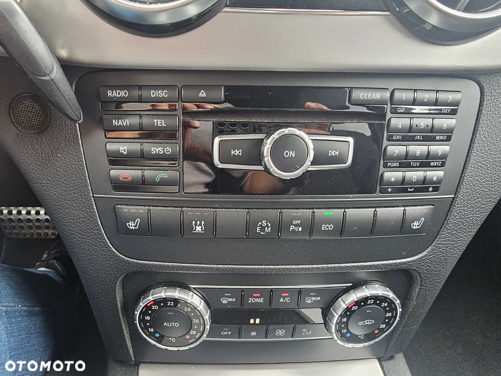 Mercedes-Benz GLK 220 CDI DPF 4Matic BlueEFFICIENCY 7G-TRONIC - 38