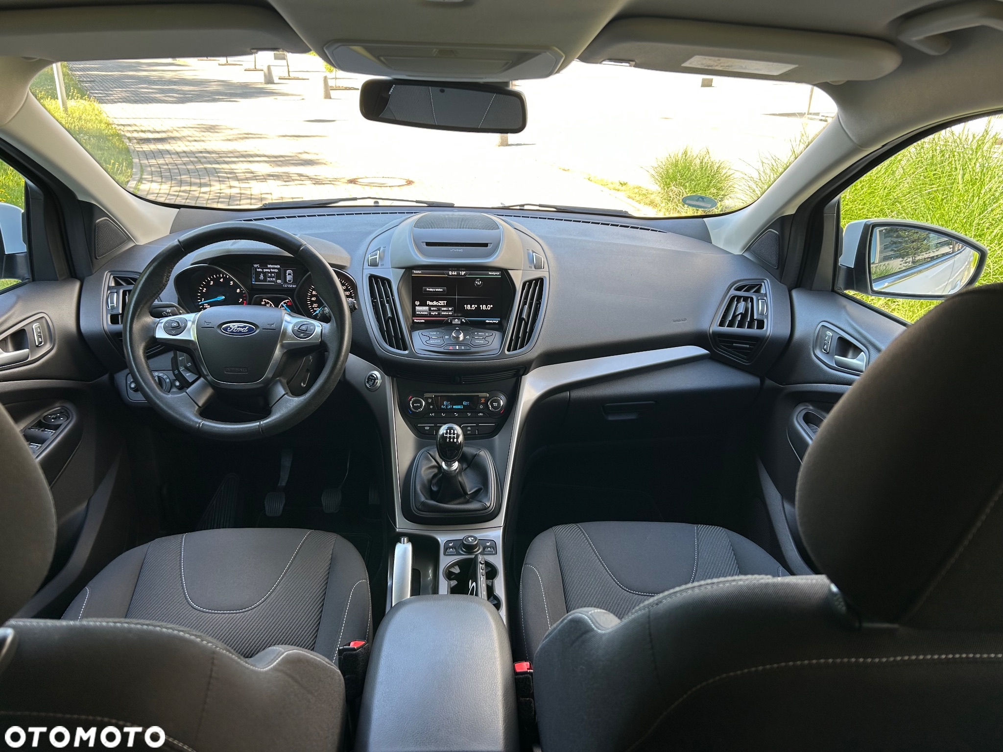 Ford Kuga 1.5 EcoBoost 2x4 Titanium - 23