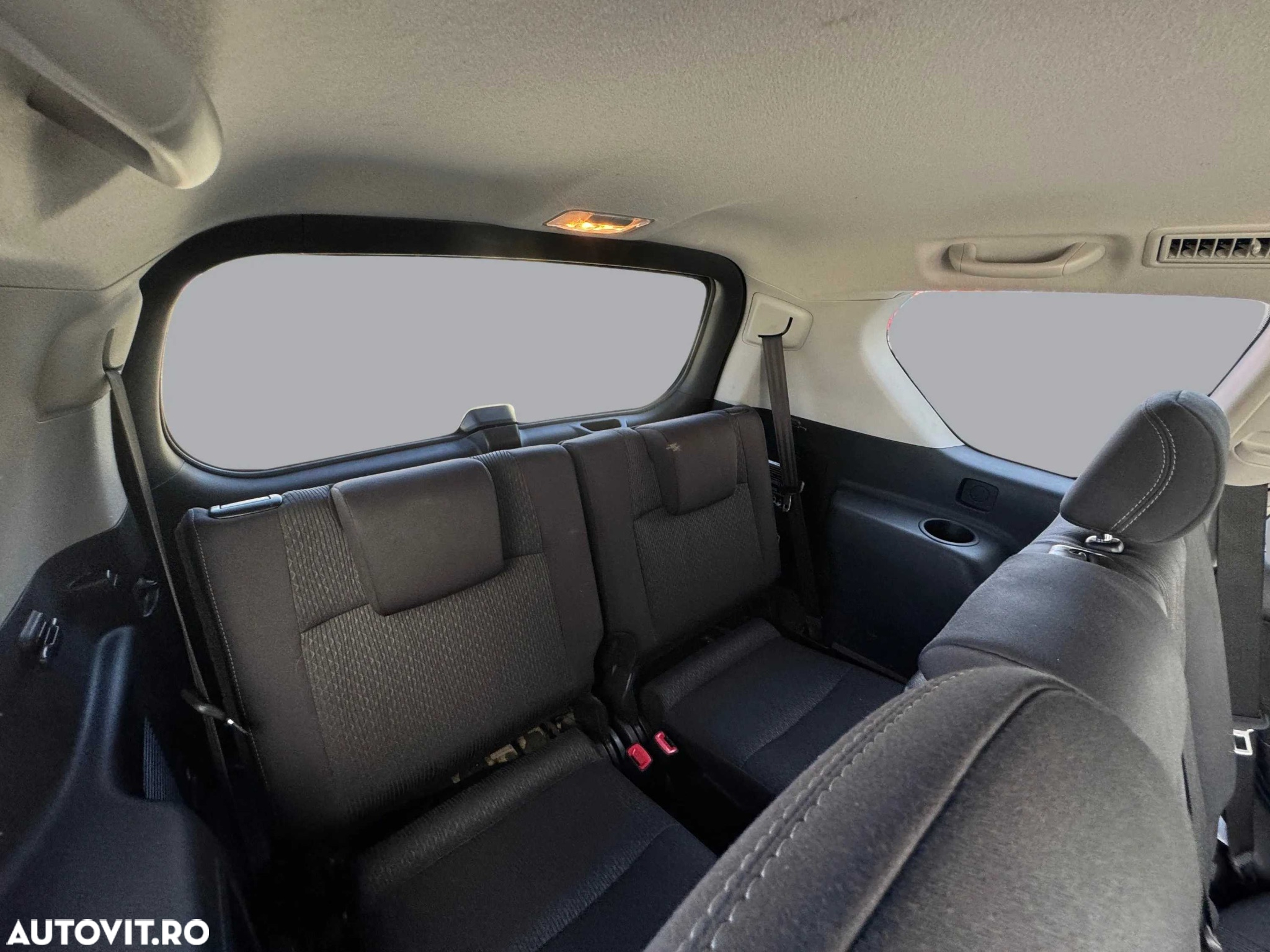 Toyota Land Cruiser 2.8l D-4D 204 CP A/T 7 locuri Executive - 26