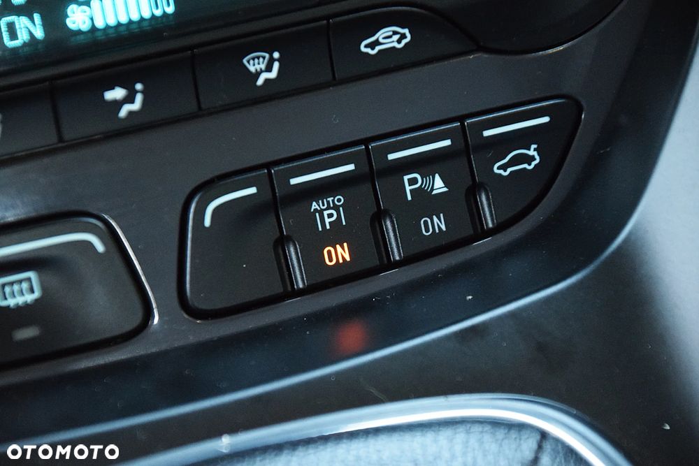 Ford Kuga 2.0 TDCi 4x4 Titanium - 33