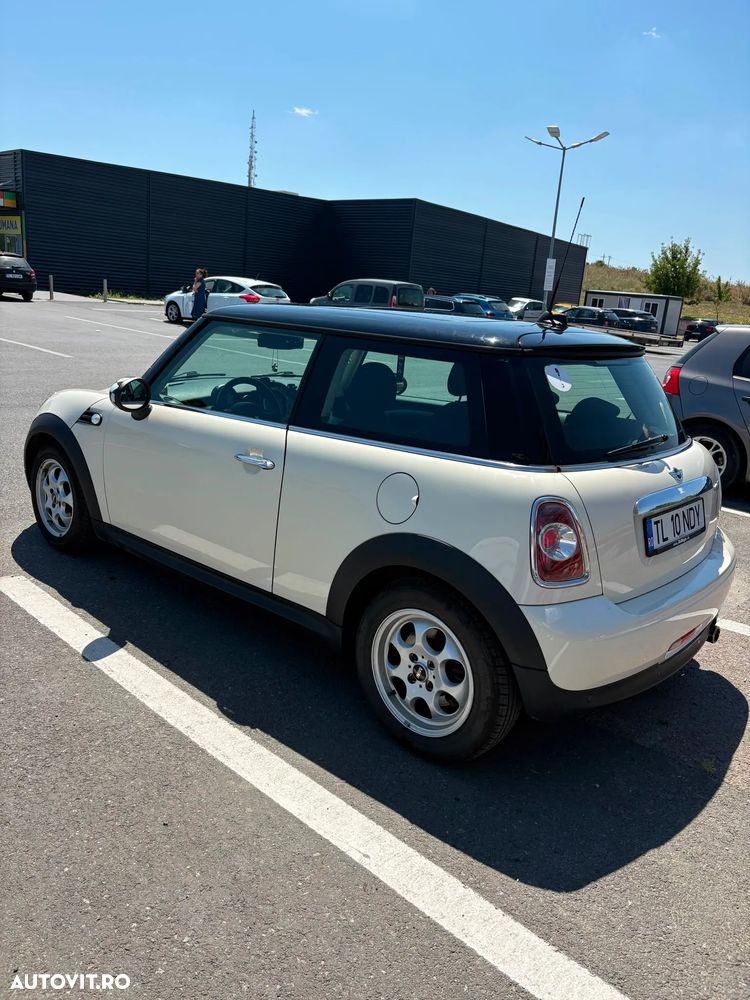 Mini Cooper 50 Camden - 5