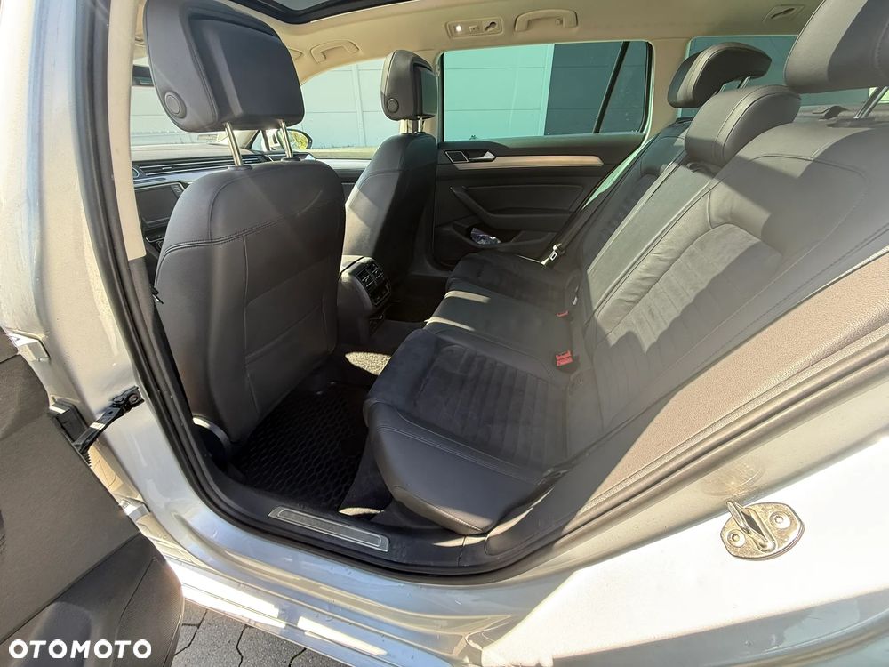 Volkswagen Passat - 21