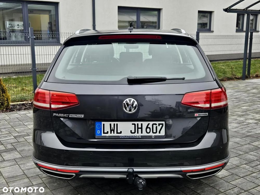 Volkswagen Passat 2.0 TDI BMT 4Mot Highline DSG - 9