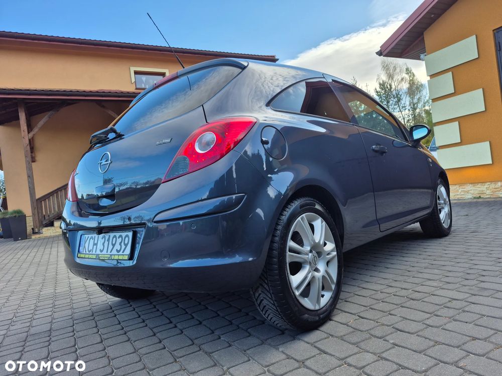 Opel Corsa 1.4 16V Cosmo - 16